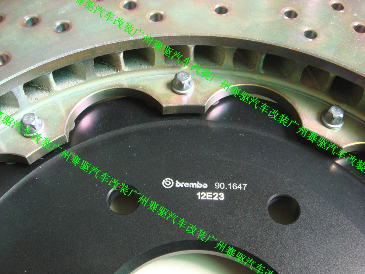 保時(shí)捷卡宴 奧迪Q7 途銳升級BREMBO 8活塞競技版卡鉗套裝 380MM分體盤