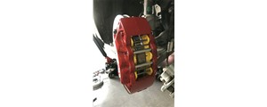 2018款JEEP 指揮官，升級AP9040六活塞
